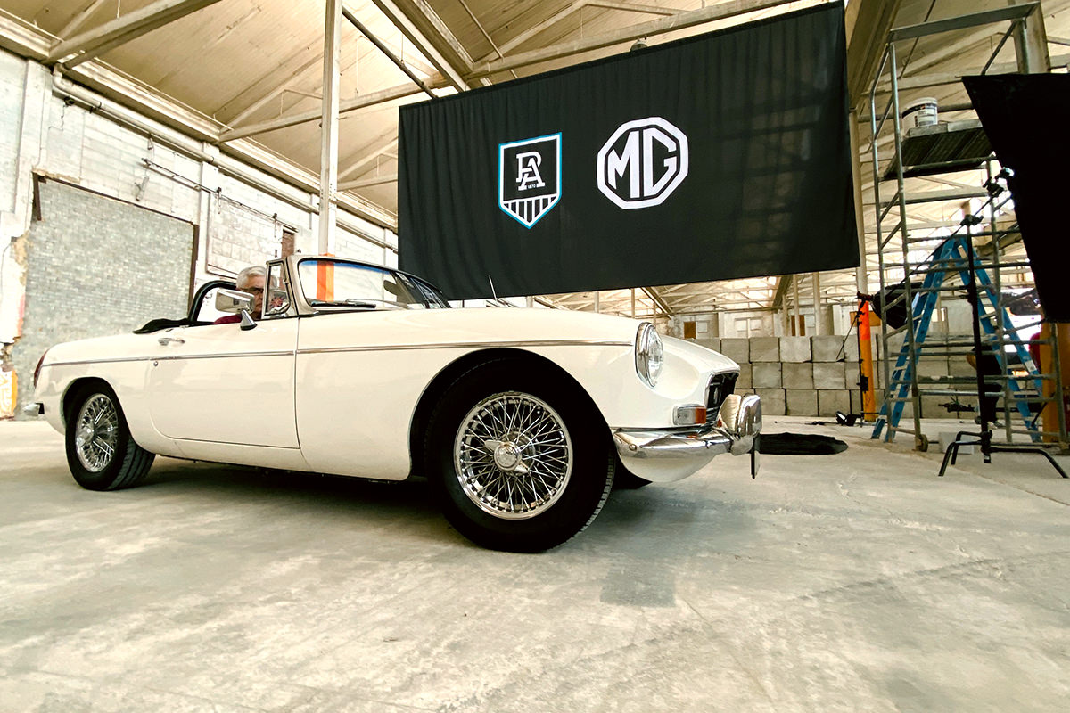 MG_3UP-MEDIA-BLOCK_Small_Horiz_1200x800_A_1